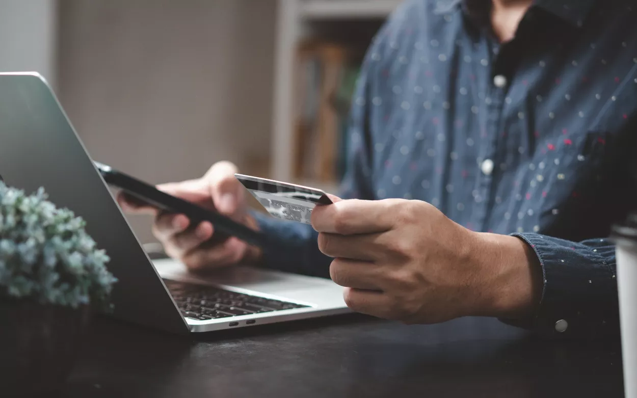 La venda online, una de les primeres activitats que es reobrirà amb el desconfinament